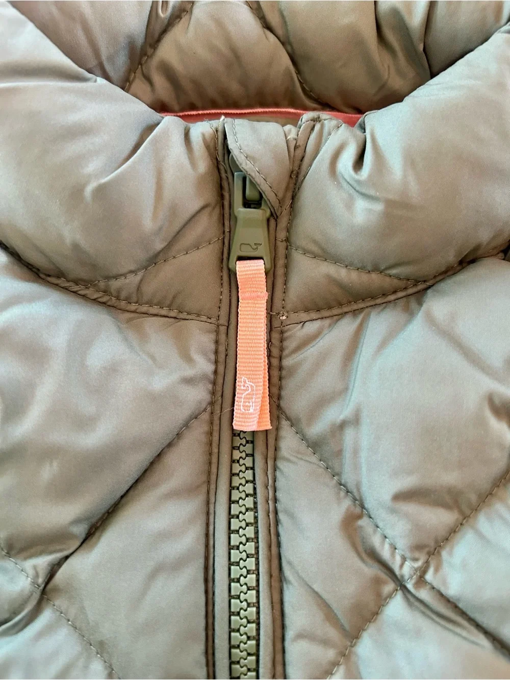 Vineyard Vines Girls Green Quilted Puffer Vest XS 4 5 PrimaLoft Pink Trim